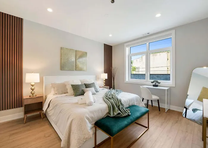 Welcoming Month Long 2bd 2ba With Parking * Чикаго