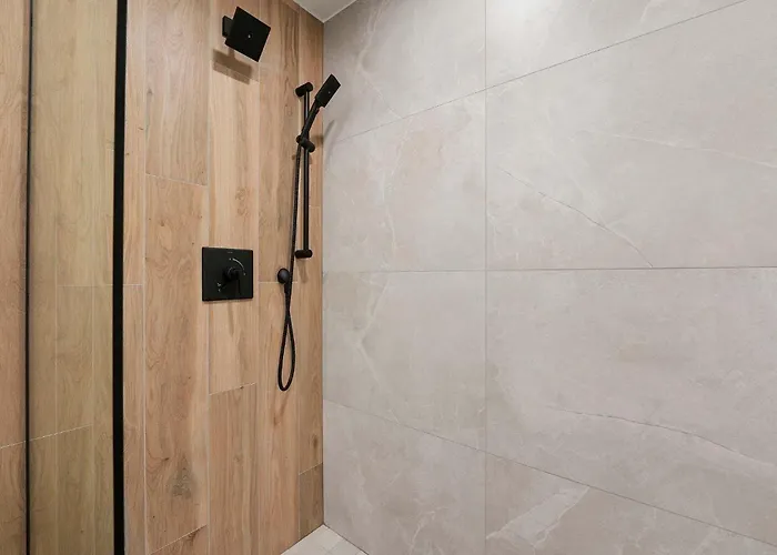 Welcoming Month Long 2bd 2ba With Parking Апартаменты Чикаго